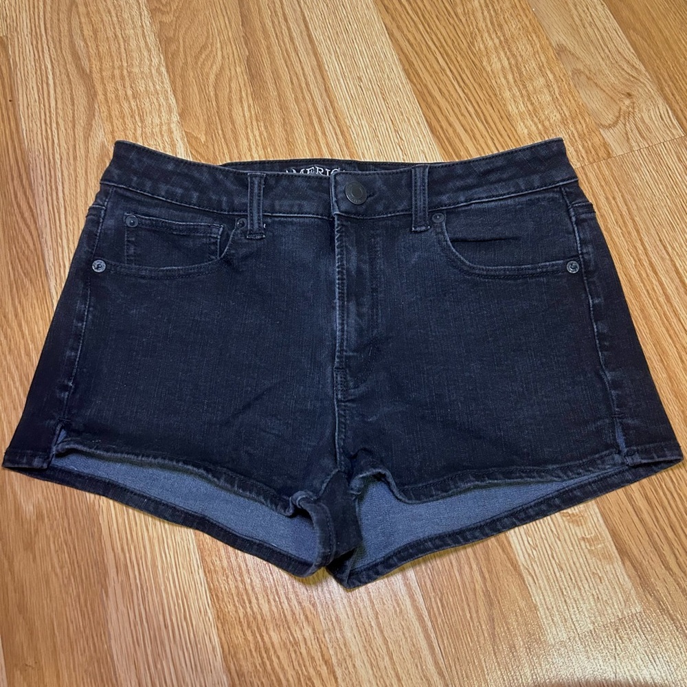 Black American eagle shorts size 8